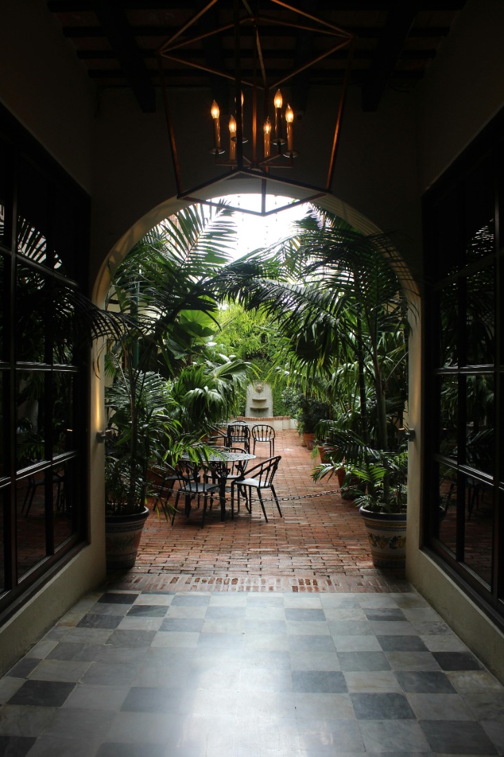 How to Safely Store Patio Furniture During a Hurricane