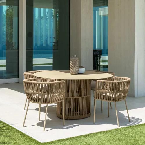Round Table Patio Furniture