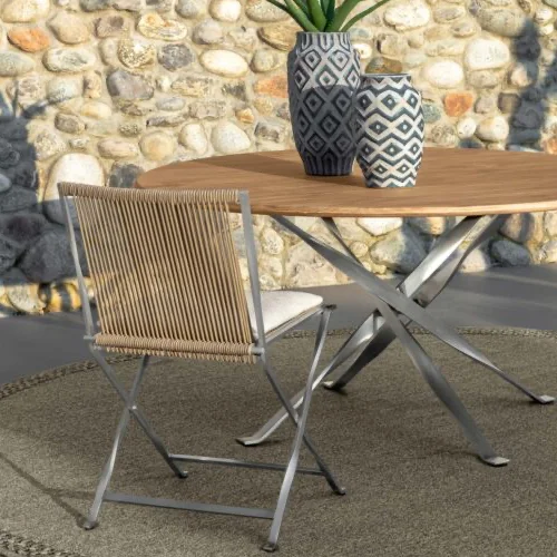 Easy Steps to Remove Rust from Metal Outdoor Furniture