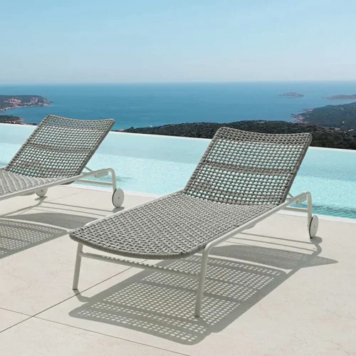 7 Tips for Preventing Rust on Outdoor Metal Furniture