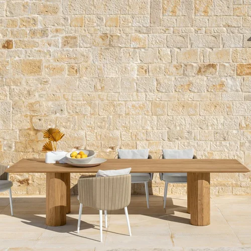 Choosing Between Acacia and Eucalyptus for Your Outdoor Furniture