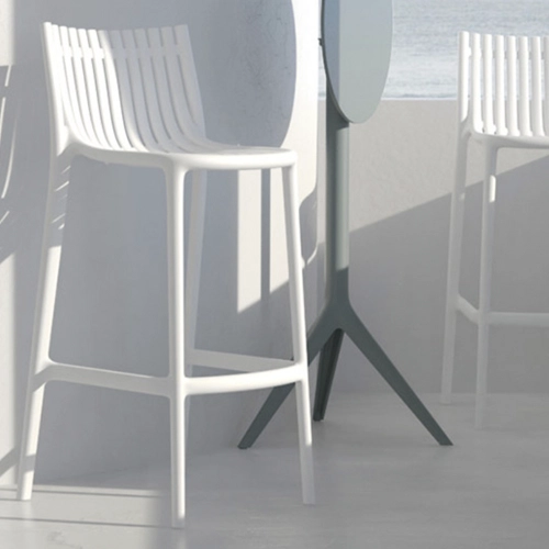 1. “10 Natural Ways to Keep Bugs and Spiders Away from Your Patio Furniture”
