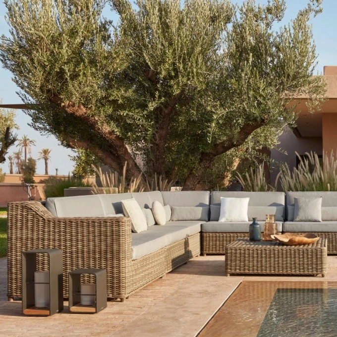 5 Effective Ways to Keep Birds Away from Your Outdoor Furniture