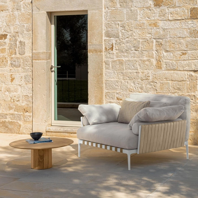 How to Deter Cats from Sleeping on Outdoor Furniture