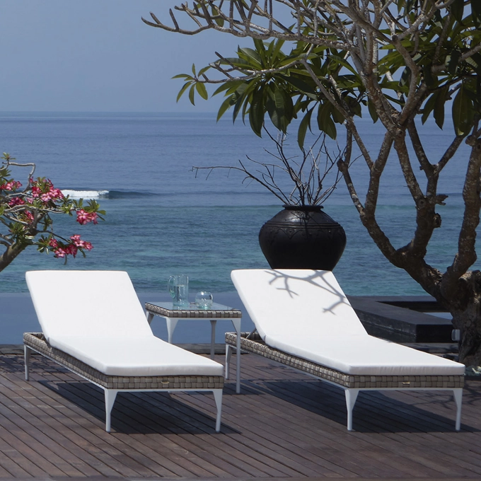 Outdoor Patio Lounge Furniture Makes it Easy to Kick Back