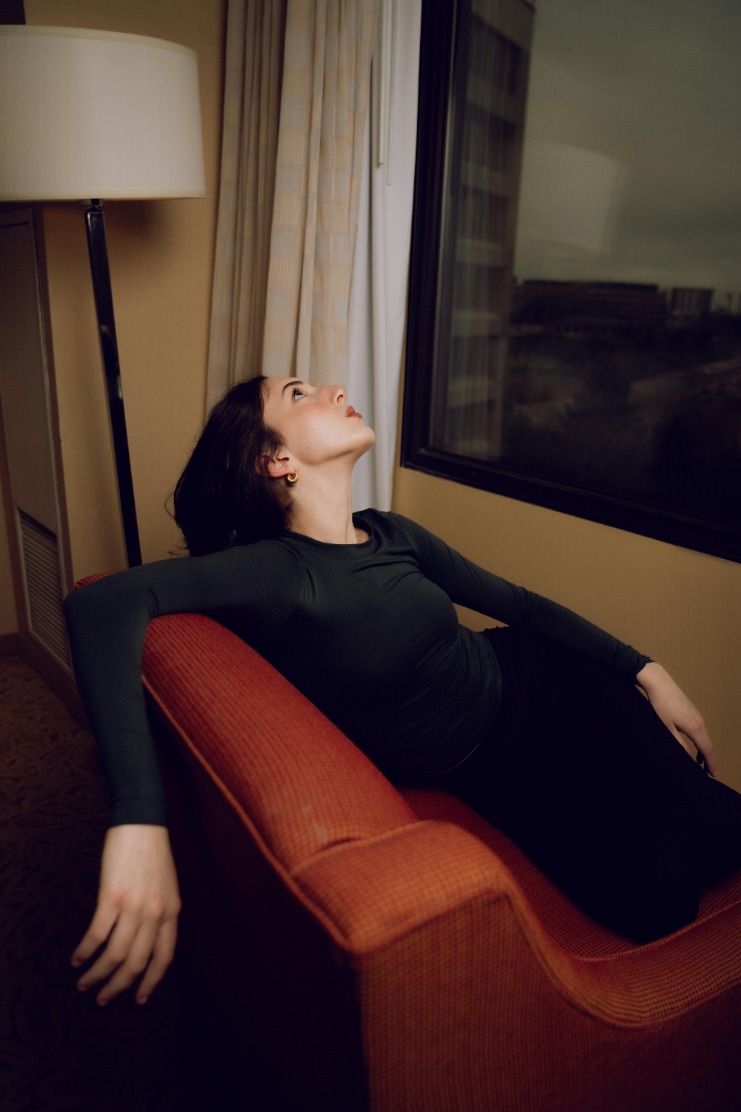 Top tips for choosing outdoor furniture: Consider material durability, comfort, style, and weather resistance before making a purchase.