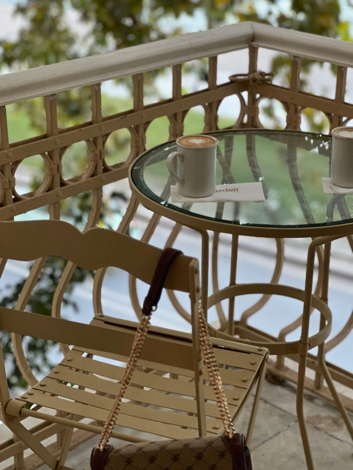 Effective Ways to Remove Mildew from Metal Patio Furniture: Proven Tips and Techniques for a Cleaner Outdoor Space