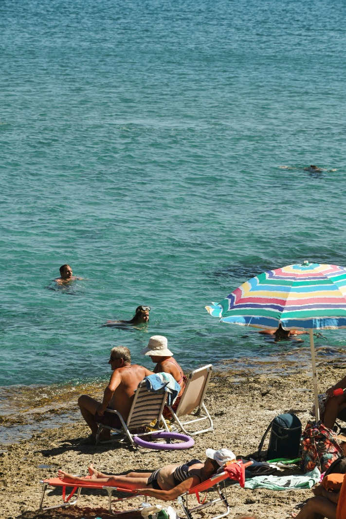 Enhance Your Pool Comfort with a Stylish Lounger for Tanning Ledge – Perfect for Relaxing and Soaking Up the Sun