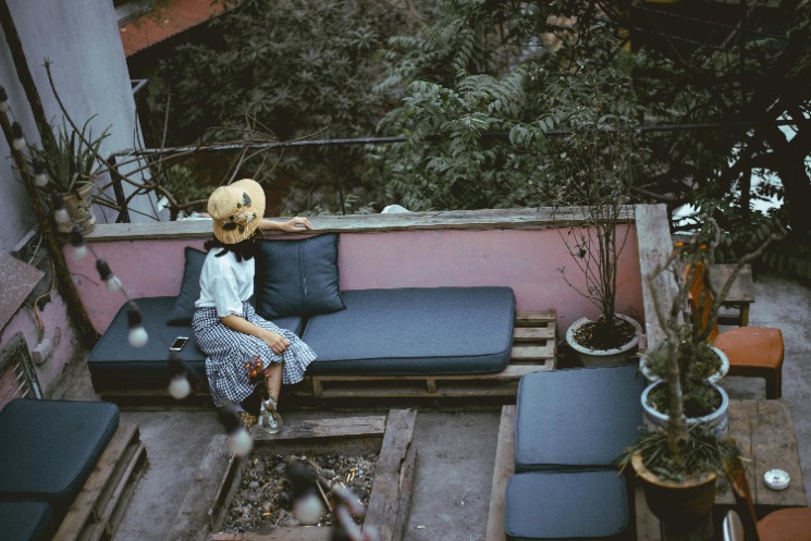 Should you leave cushions on outdoor furniture if covered? Find out the best practices for protecting your patio cushions in any weather!