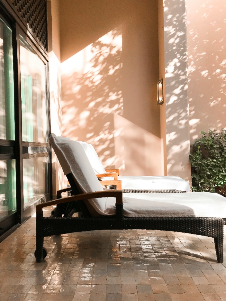 Top-rated Outdoor Furniture Protection: Weatherproof Covers, Sealants, and Oils to Extend the Lifespan of Your Wood Pieces!