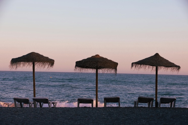 Upgrade your outdoor oasis with Ledge Lounger Furniture – stylish, durable, and perfect for lounging by the pool. Shop now!