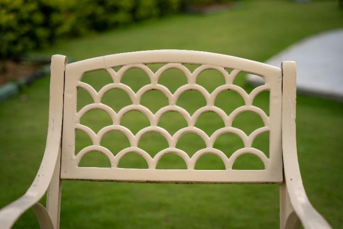 Transform Your Outdoor Space: The Ultimate Guide to Repainting Wrought Iron Patio Furniture – Tips, Tricks, and Step-by-Step Instructions
