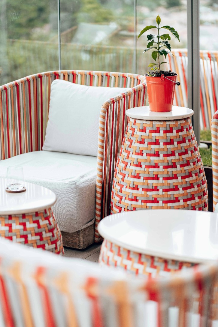 Maximize Small Patio Space: Tips for Arranging Furniture for Optimal Functionality and Style