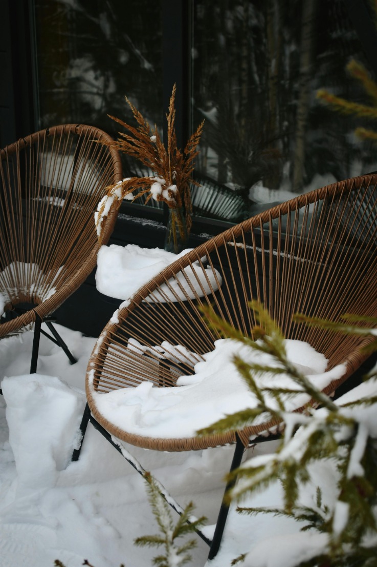 Winterize Your Patio Furniture: Best Tips to Protect Outdoor Furniture During the Winter Season
