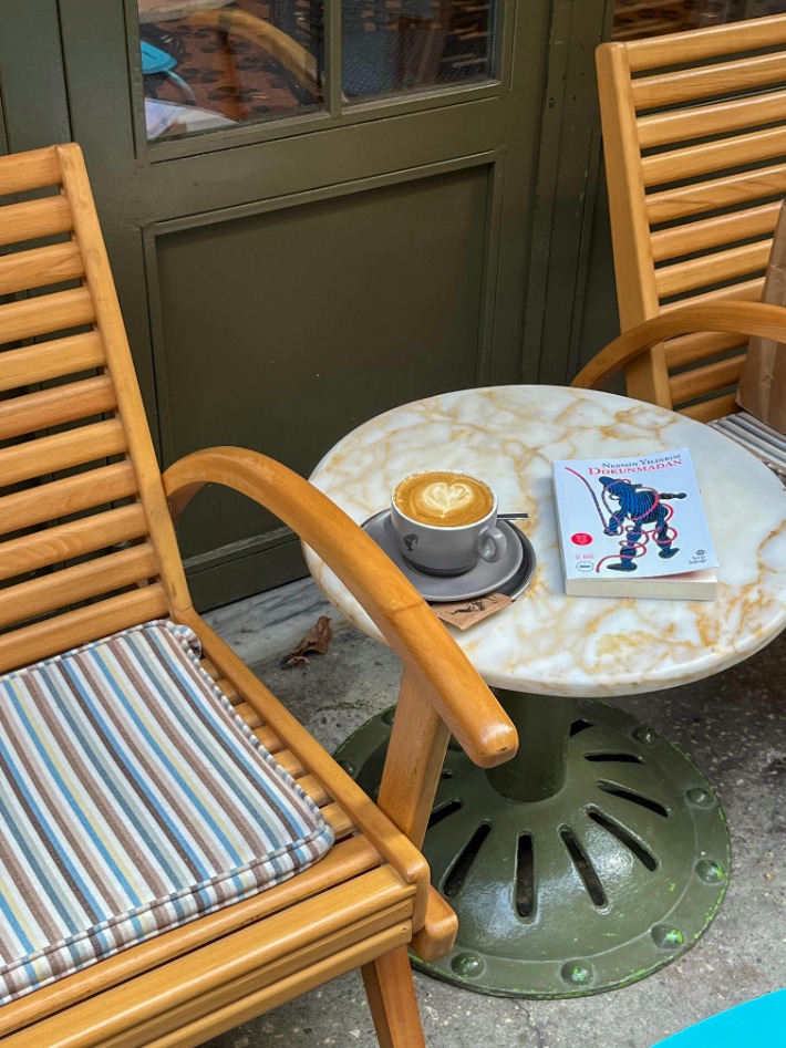 Upgrade Your Outdoor Patio Furniture Set with Replacement Seat Cushions – Perfect for 3 Piece Sets – Shop Now for Comfort and Style