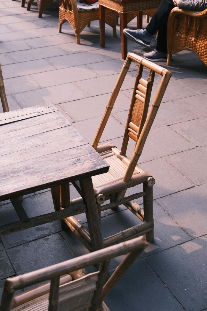 Finding the Best Material for Outdoor Furniture: A Guide to Weather-Resistant Options