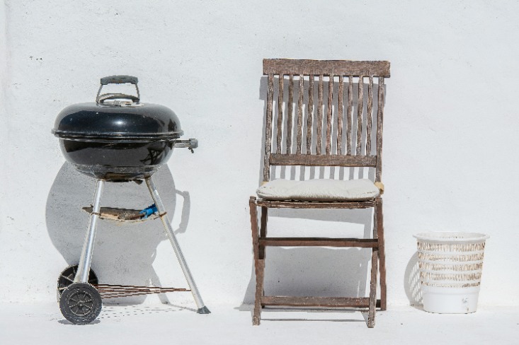 Effective techniques for cleaning green mold off metal patio furniture to restore its shine and beauty – a complete guide for quick and easy removal.
