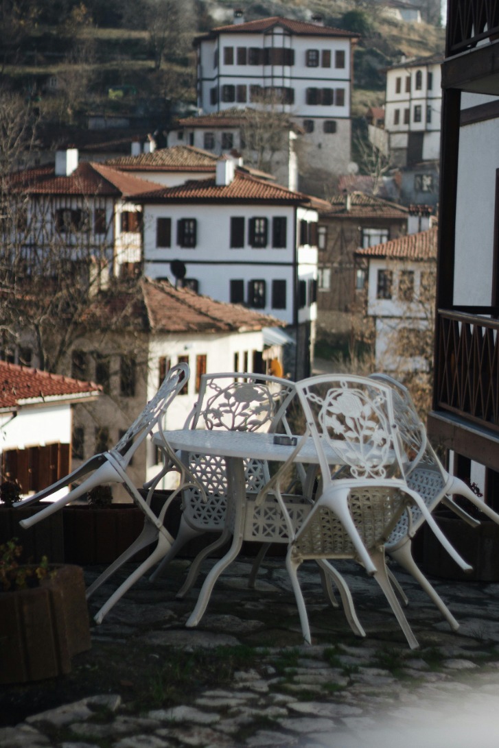 Durable Winter-Ready Patio Furniture: Style and Comfort for Every Season