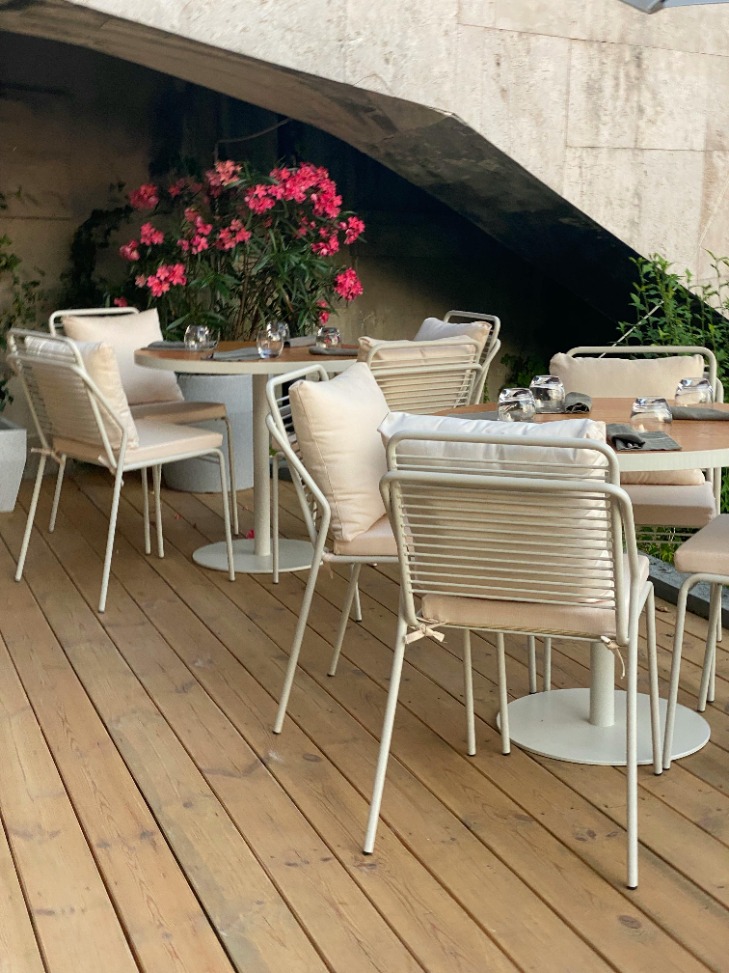 Keep your teak outdoor furniture looking like new with these easy cleaning and preservation tips. Protect your investment and enjoy your outdoor oasis longer.