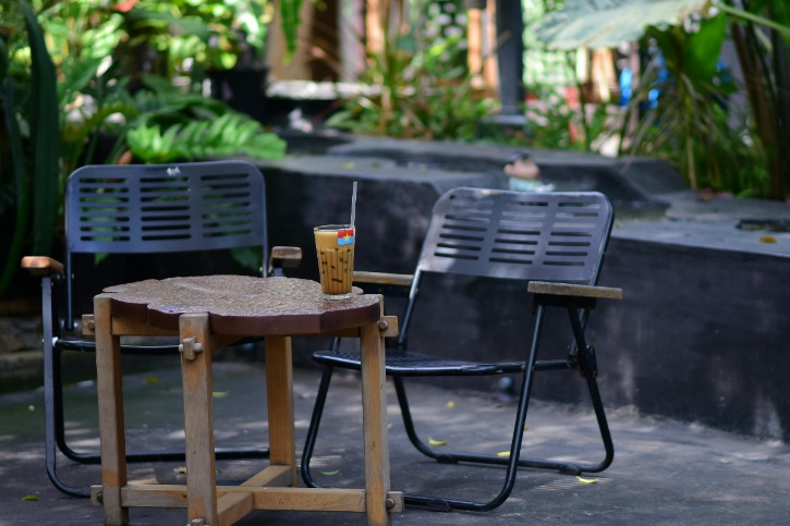 Effective Ways to Remove Pine Sap from Outdoor Furniture: Try these simple tips for ensuring your patio furniture stays sap-free and looking new.